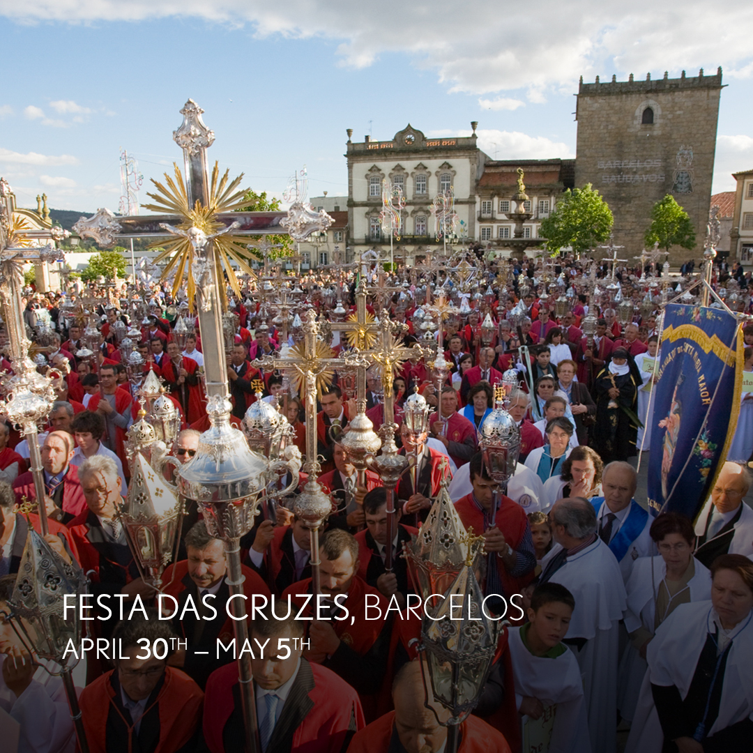 Minho‘s first annual great pilgrimage is coming up! From April 30 to May 5, “Festa das Cruzes” will spread through Barcelos’ streets. If you‘re in Porto and North of Portugal at this time, immerse yourself in Portuguese popular culture. 📸 : Município de Barcelos