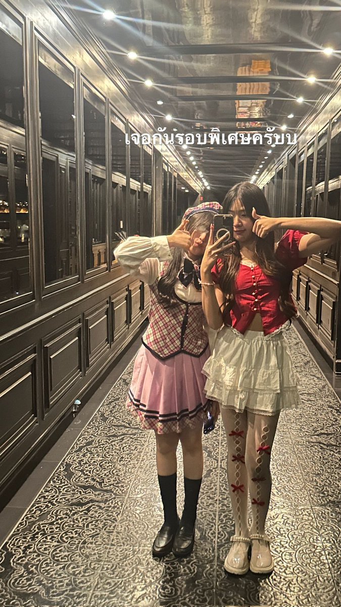 themarinist's tweet photo. ❤💜💕 #MarineBNK48 #SindyBNK48 https://t.co/sF4ZVrUdle