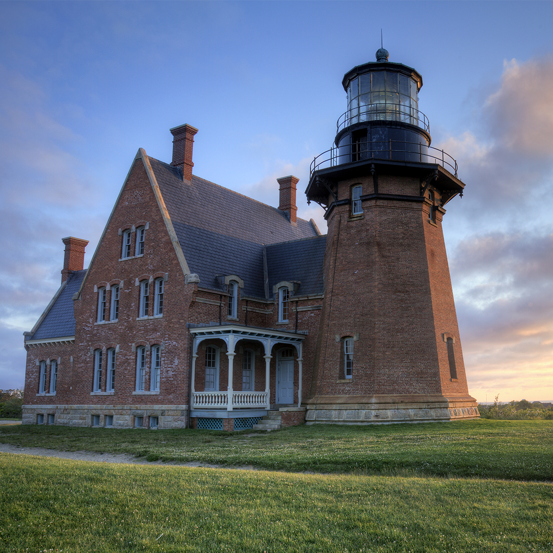 Two of Block Island’s most memorable and photographed landmarks North Light and Southeast Lighthouse. Check out today’s blog to learn more about their history! bit.ly/3U6U8HE

#Lighthouses #ExploreBlockISland #BIF #BlockIslandFerry #BlockIsland #SailAway