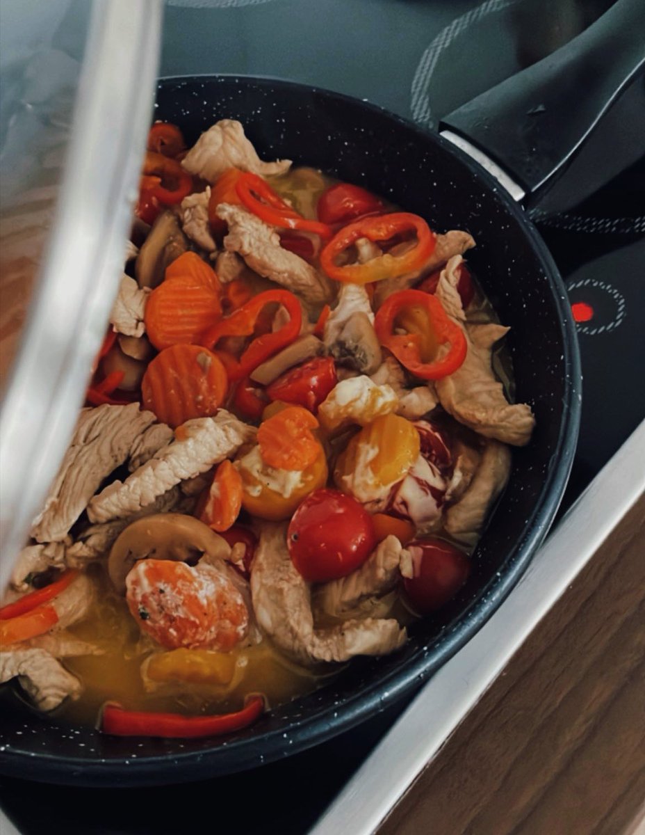 fatcatcinemaPH's tweet photo. Просто немного о вкусовых предпочтениях #гастрооргазм https://t.co/mU5nh7hu3q