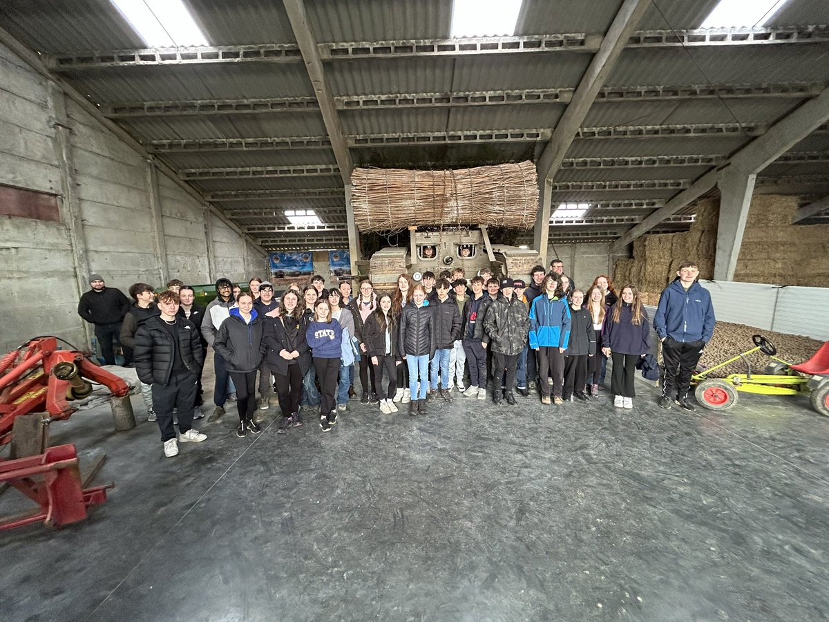 HistoryJTHS's tweet photo. We have just visited the private collection at Pond farm the home to WW1 enthusiast Steyn and his tank! Twenty years of painstaking planning and building lessons to this 👀. https://t.co/hQAt3Gkpjg
