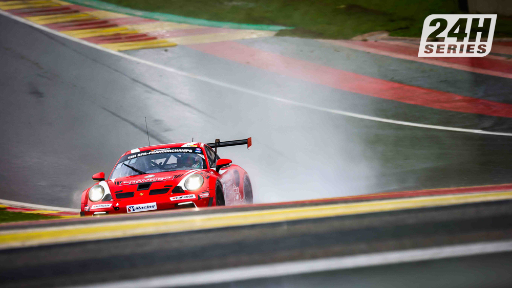 24HSERIES's tweet photo. #24HSERIES | In 992 after 1hr
1 #Neuhofer (985)
2 #RedAnt (904)
3 Red Ant Racing (903)
4 @BasKoetenRacing (925)
5 #PorscheBaltic (993)
Results (https://t.co/r7QVgkVGyV) and per class (https://t.co/r7QVgkVGyV)
#12HSPA https://t.co/wCfoAXnvKn
