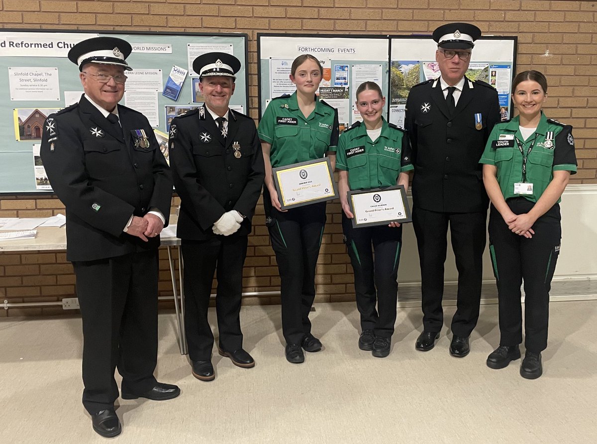 Fabulous evening celebrating Sussex Youth Achievements at Horsham Cadets. Presenting Grand Prior Awards to Jemima Gill & Chloe Hurren which involves completing 70 different subjects over several years. Presented by Darren Owen District Manager & Team #stjohnpeople #GrandPrior