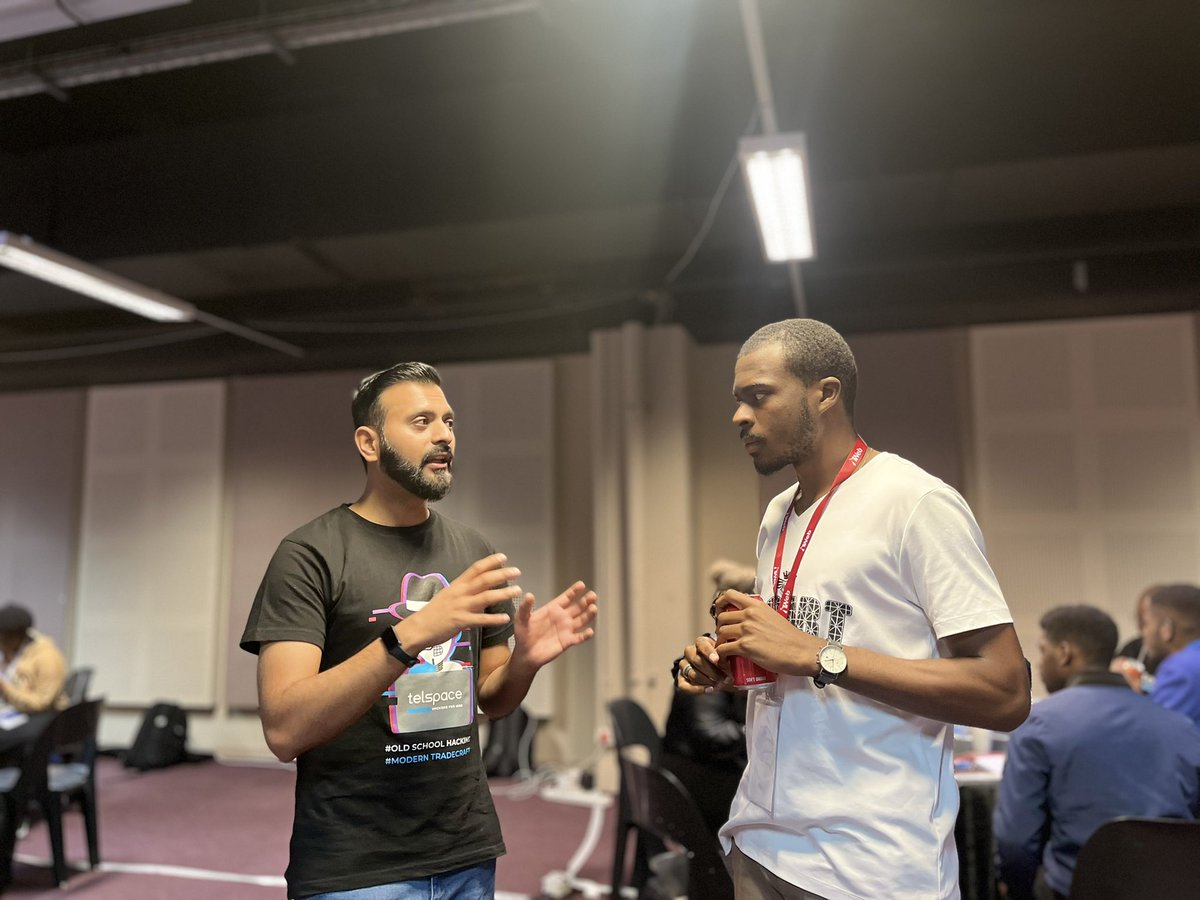 Geekulcha's tweet photo. Mentoring over lunch. That’s what’s currently going down at the Security Summit Ideathon

Teams have an opportunity to connect with mentors, bounce off their ideas and get feedback &amp; tips 

#SS20Hack @ITWeb https://t.co/41wp4EZTOk