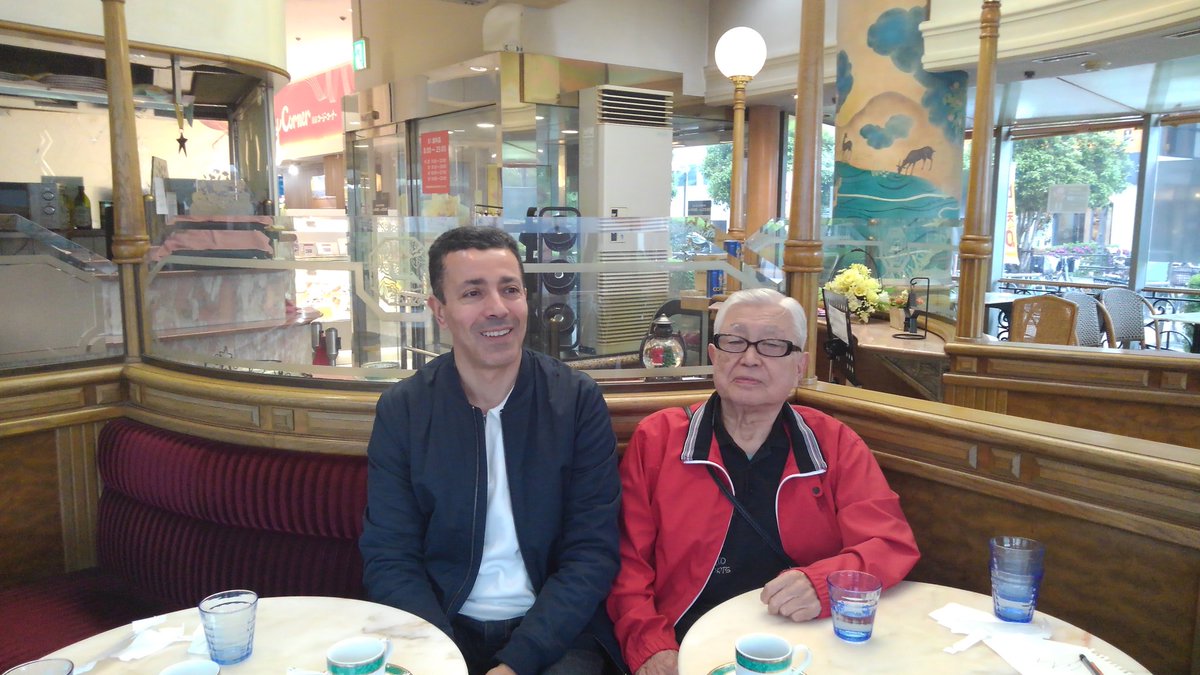 この本を書いたマロアンさんが、会いに来てくださいました。グレンダイザー等の話で盛り上がりました。左がマロアンさん、右がムラードさん。ご兄弟です。次の本も楽しみです。