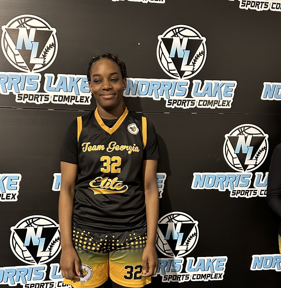 Ayana Roberts on a mission first game 12pts 11rebs 2ast. Second game 10pts 14rebs 4stls..

6’ft Wing with guard handles and ability to battle with the toughest inside.