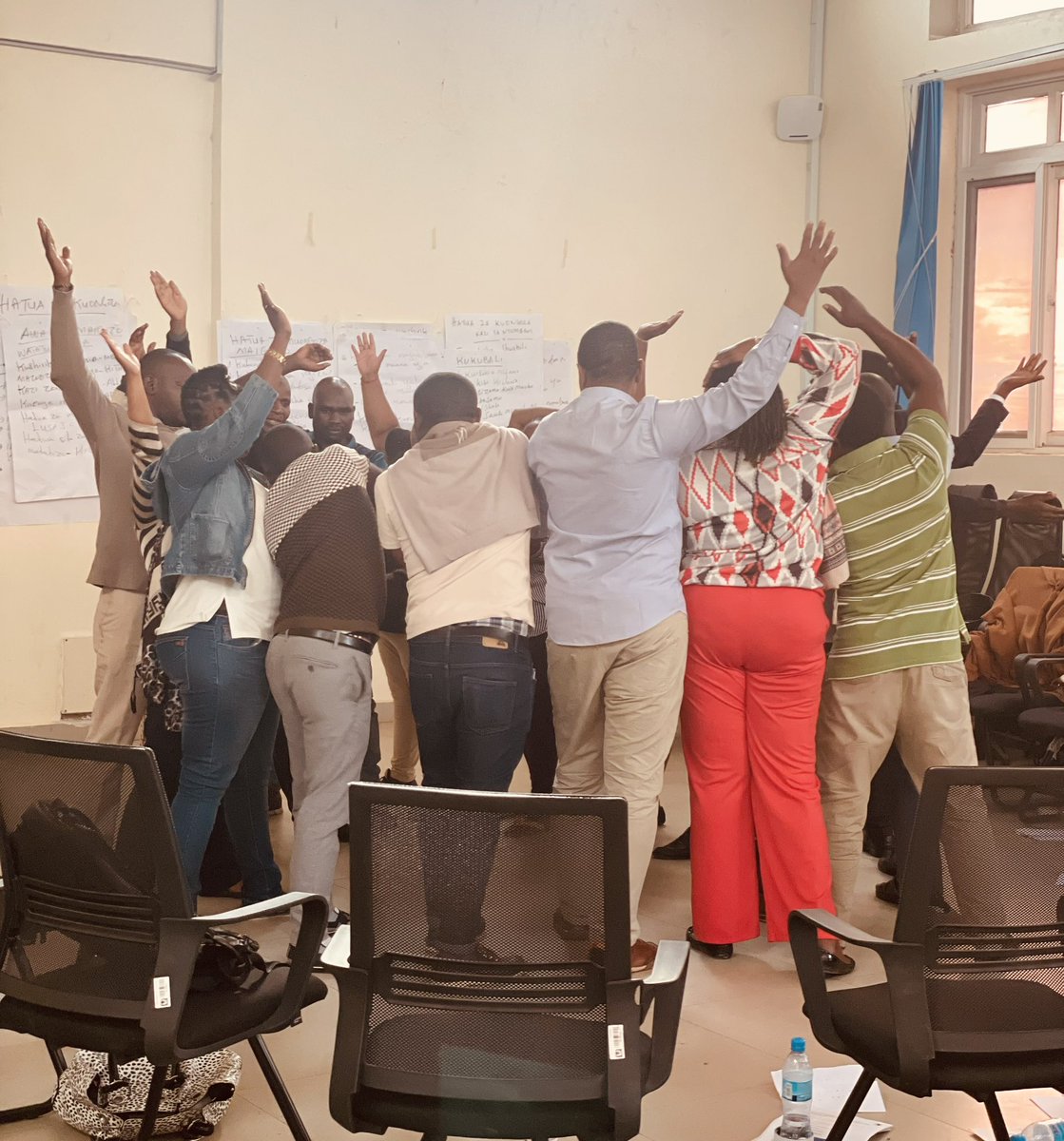 Mission accomplished! #FurahaTeens coaches now trained as trainers! Next week they will train 26 new facilitators & be assessed in the process! Hope we do end up with 10 certified national trainers to support the govt. to scale up the prog. in 🇹🇿. All the best! #positiveparenting