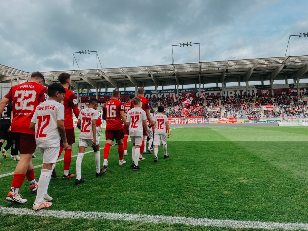 Das Spiel läuft. Auf geht’s, Kickers! 🔴⚪️ #OFCTSGBL #kickersoffenbach #nurderOFC