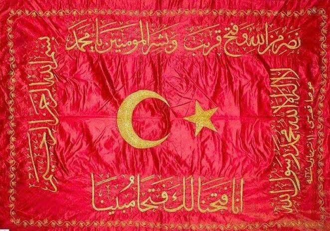 Türkiye Bayrağını asmazsanız 
Kayyum atar Hilafet bayrağını çekeriz bakın..