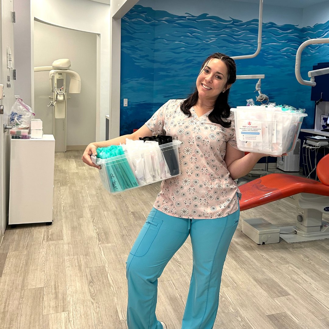 Ready to brighten up your week with our fully stocked patient goodie bags! Wishing you a weekend filled with laughter and healthy smiles. 😁🦷 #PediatricDentistry #KidsDentist #StockedUp #PatientGoodieBags #DenalCare #HappySaturday