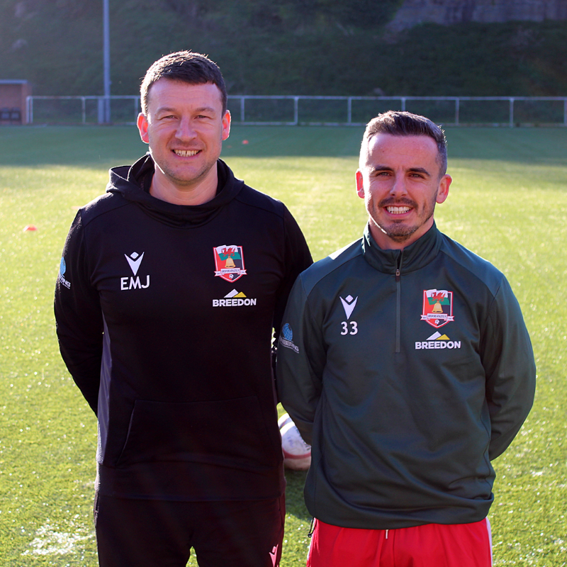 GresfordFC's tweet photo. 🤝 | First Team Captain @Joshuagriff1 has agreed to sign a new contract with @GresfordFC for the 2024/25 season.

The midfielder once again proves his commitment as he enters his testimonial year with the club, extending his stay to 10 years. 🔴