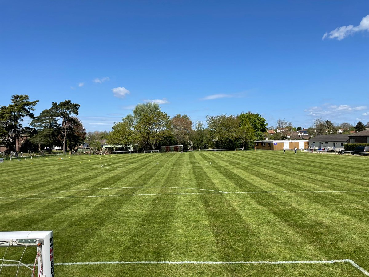 Наконец-то сезон дождей окончен. Сегодня играем вот на таком чудовом домашнем поле )