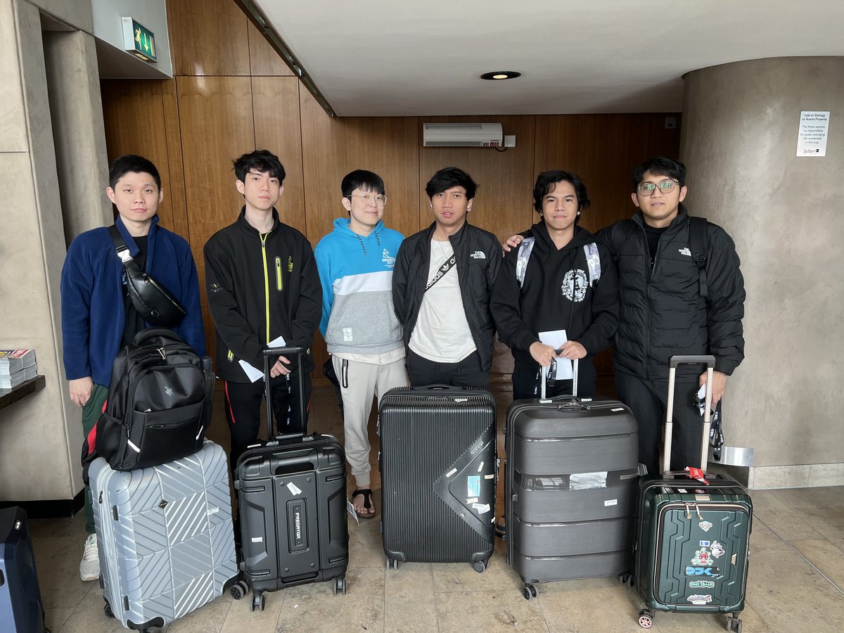 TOUCHDOWN: BIRMINGHAM 🇬🇧

Time to look for Tommy Shelby. 👀

#SOARWITHTALON #Dota2