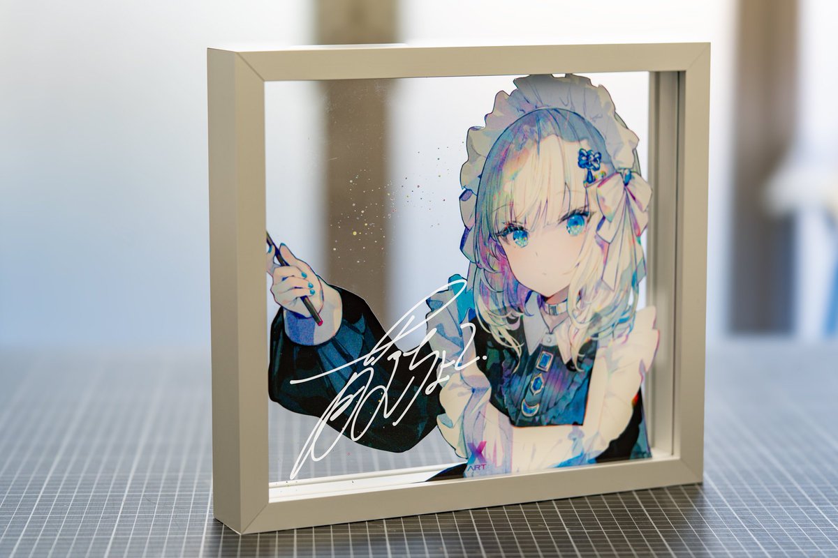 IW2024サイン会のアクリル色紙はオリジナル色紙額に入れるとこんな感じ