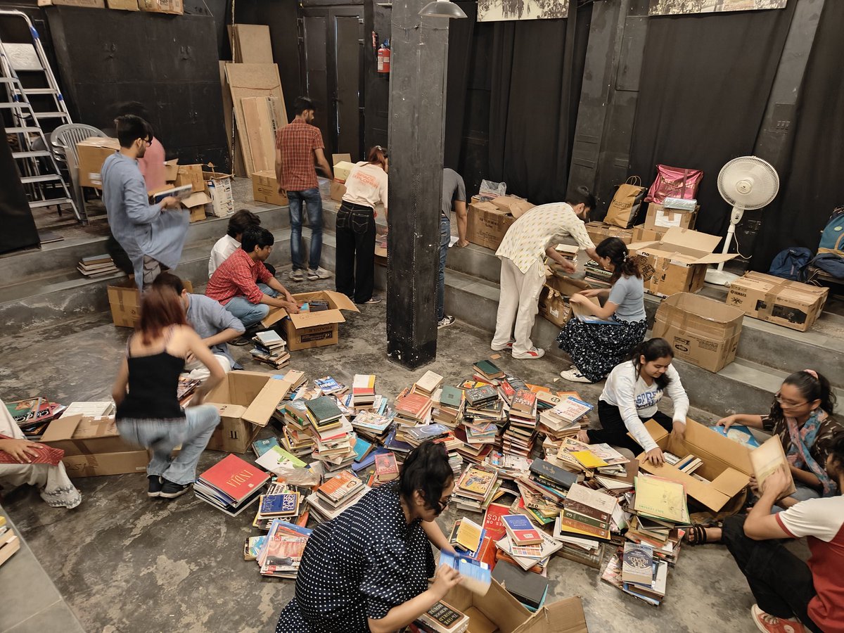 MaydayBookstore's tweet photo. Volunteers have arrived at the MayDay Bookstore to help us set up the stage for 1st May. We hope all of you are as excited as we are!

#maydaybookstore #mayday #labourday #leftwordbooks https://t.co/es0Ikr4UQa