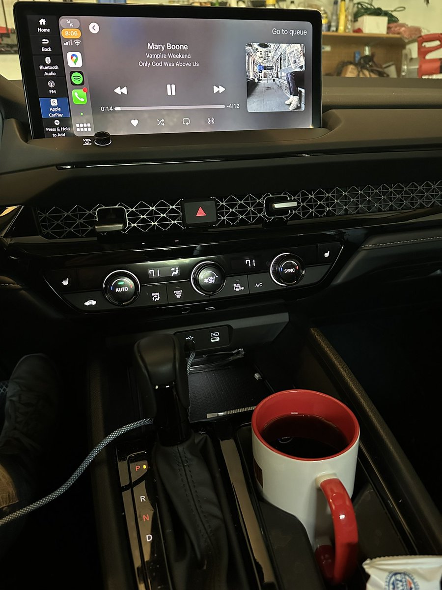 Gabriel Bosslet tweet media