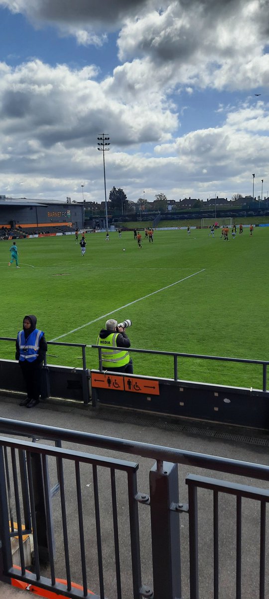 jamesylad456's tweet photo. Barnet-Kidderminster #thehive https://t.co/5V4imitHzZ