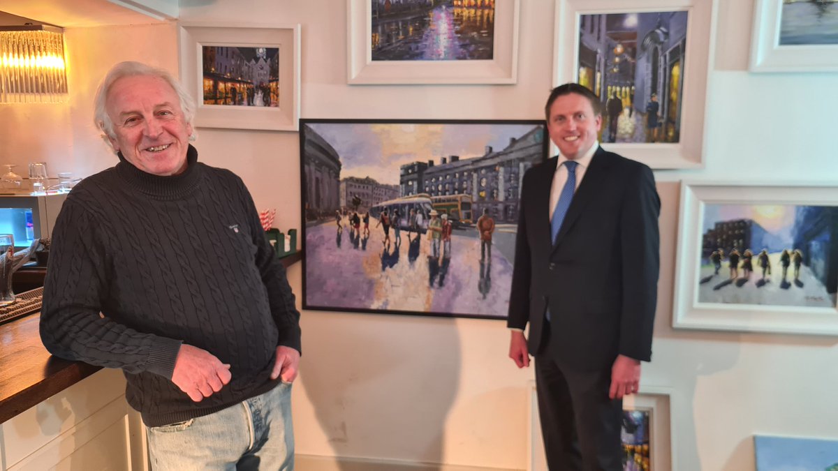 CormacDevlin's tweet photo. Delighted to open Peter "Metcalfe" O'Connor's art exhibition at the Queen's Pub, Dalkey. 

There are some wonderful pieces and the exhibition highlights his local work on the seafront and also in Dublin City where he has painted scenes at many prominent sites. 

The exhibition runs until Sunday, you can see more of his work at https://t.co/kK4cTzvfgI