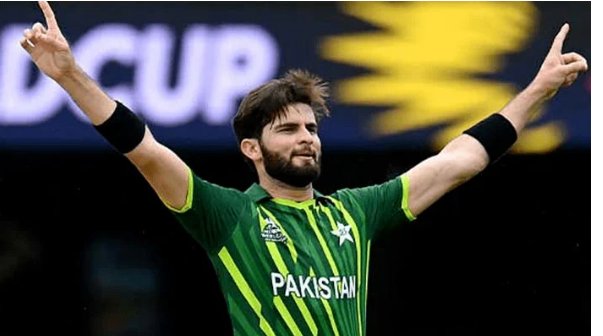 شاہین آفریدی کے لئے ریکارڈ ساز بن گیا۔
روز نامہ جنگ کے مطابق انہوں نے مجموعی طورپر کھیلے گئے ٹی 20 انٹرنیشنل میچز کے پہلے اوور کے دوران سب سے زیادہ اب تک 47وکٹیں لینے کا ریکارڈ اپنے نام کر لیا۔ انہوں نے ٹی 20 انٹرنیشنل میں بھارتی فاسٹ بولر بھونیشور کمار کا ریکارڈ توڑ دیا۔