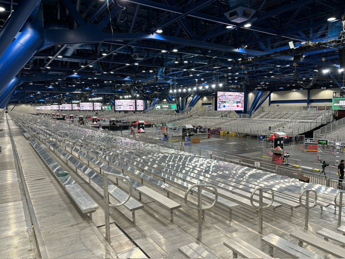 Last competition day at FIRST World's Championship!

Where did everybody go? @FIRSTINRobotics #omgrobots