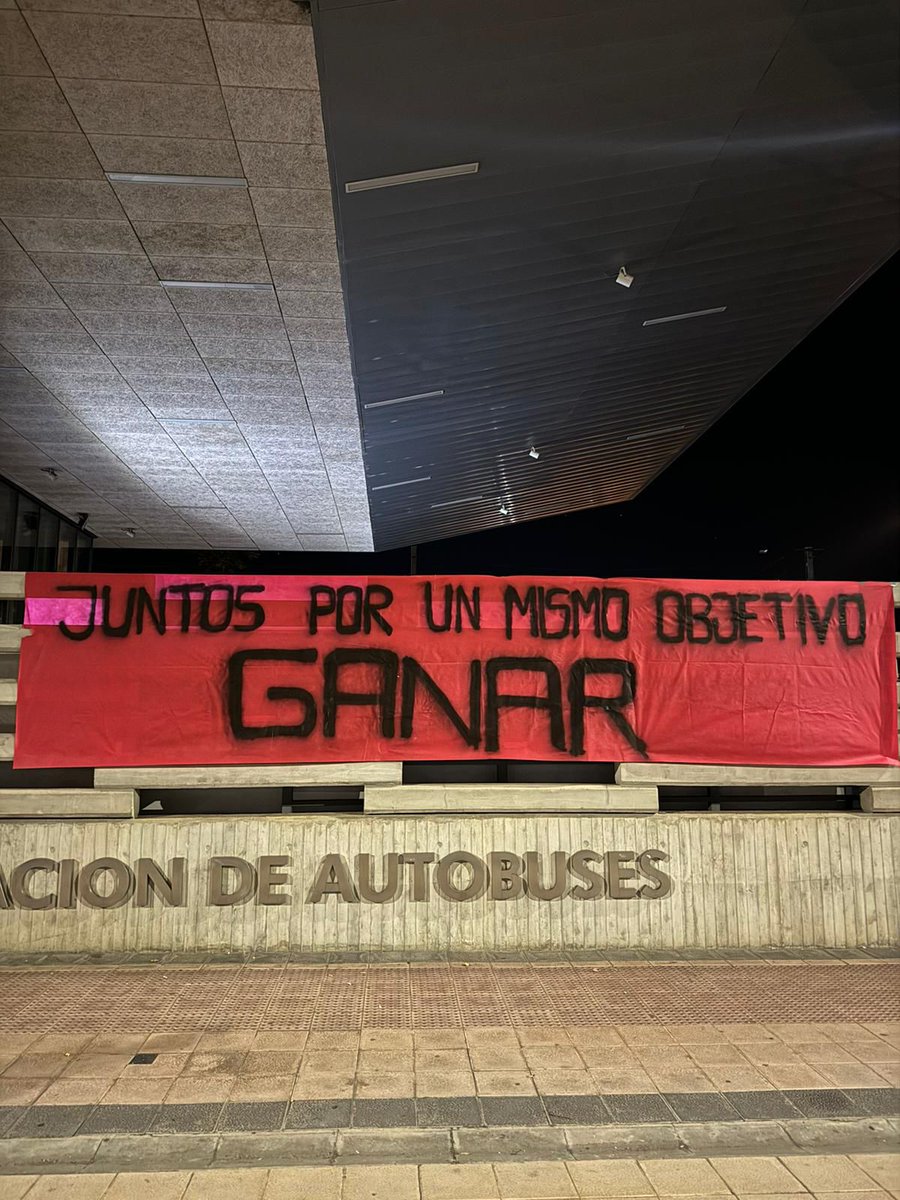 barahonaangel9's tweet photo. EL DERBI A COMENZADO!!
🔴⚫🐗
CIUDAD ENGALANADA✅
EQUIPO Y AFICIÓN, UNIDOS✅
GARGANTAS Y PALMAS✅

MAÑANA VAMOS A GANAR!!
JUNTOS A POR LA VICTORIA!! https://t.co/2tpurh24wk
