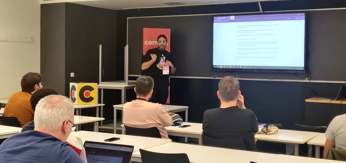 SopraSteria_ES's tweet photo. Nuestro compañero Eduardo Sánchez hoy en la @commitconf ! Hablando sobre estrategias ágiles e Inteligencia Artificial Generativa #IA #commitconf24 https://t.co/EzRBuUeV8S