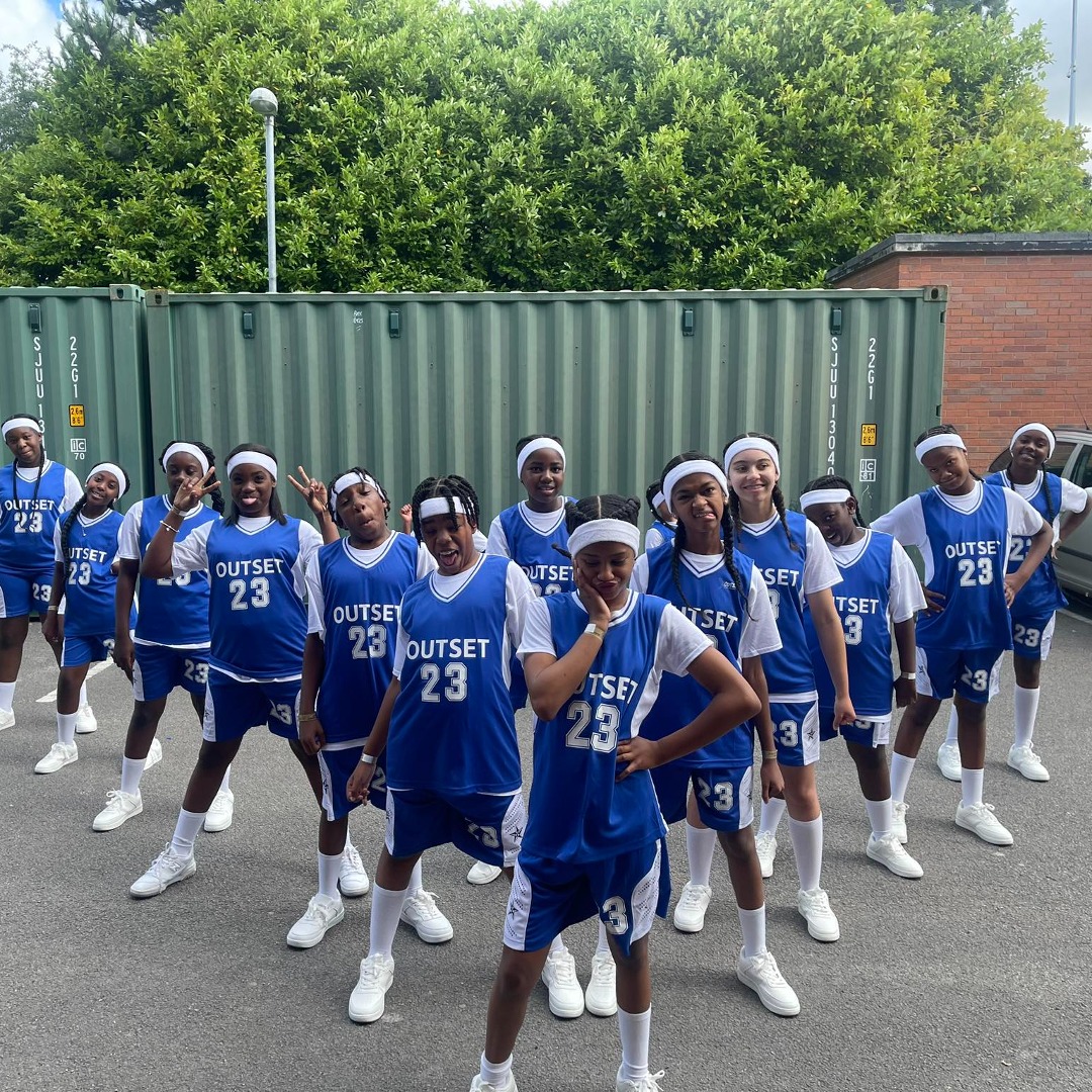 Asylum Art Gallery tweet media