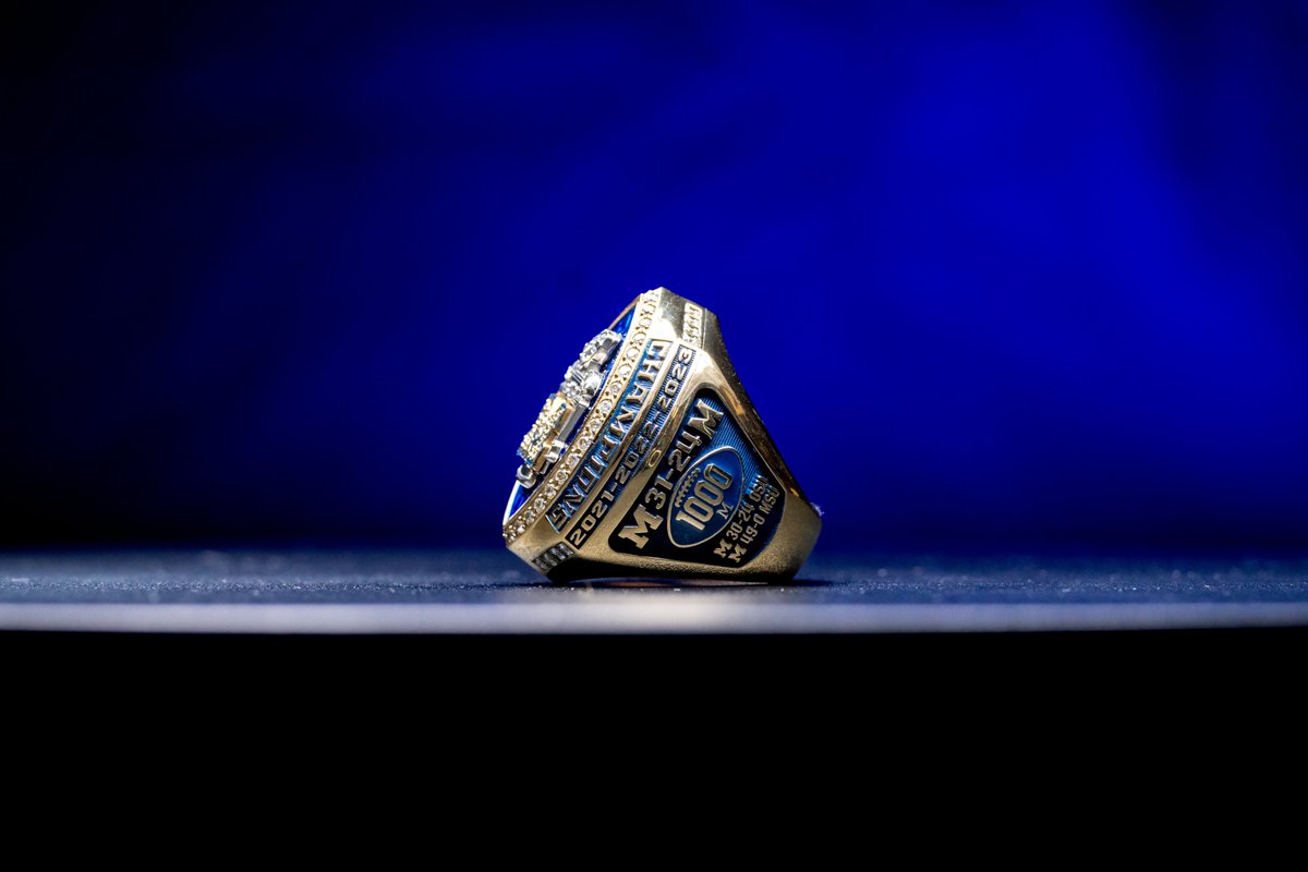 Hail! to the conqu'ring heroes #GoBlue