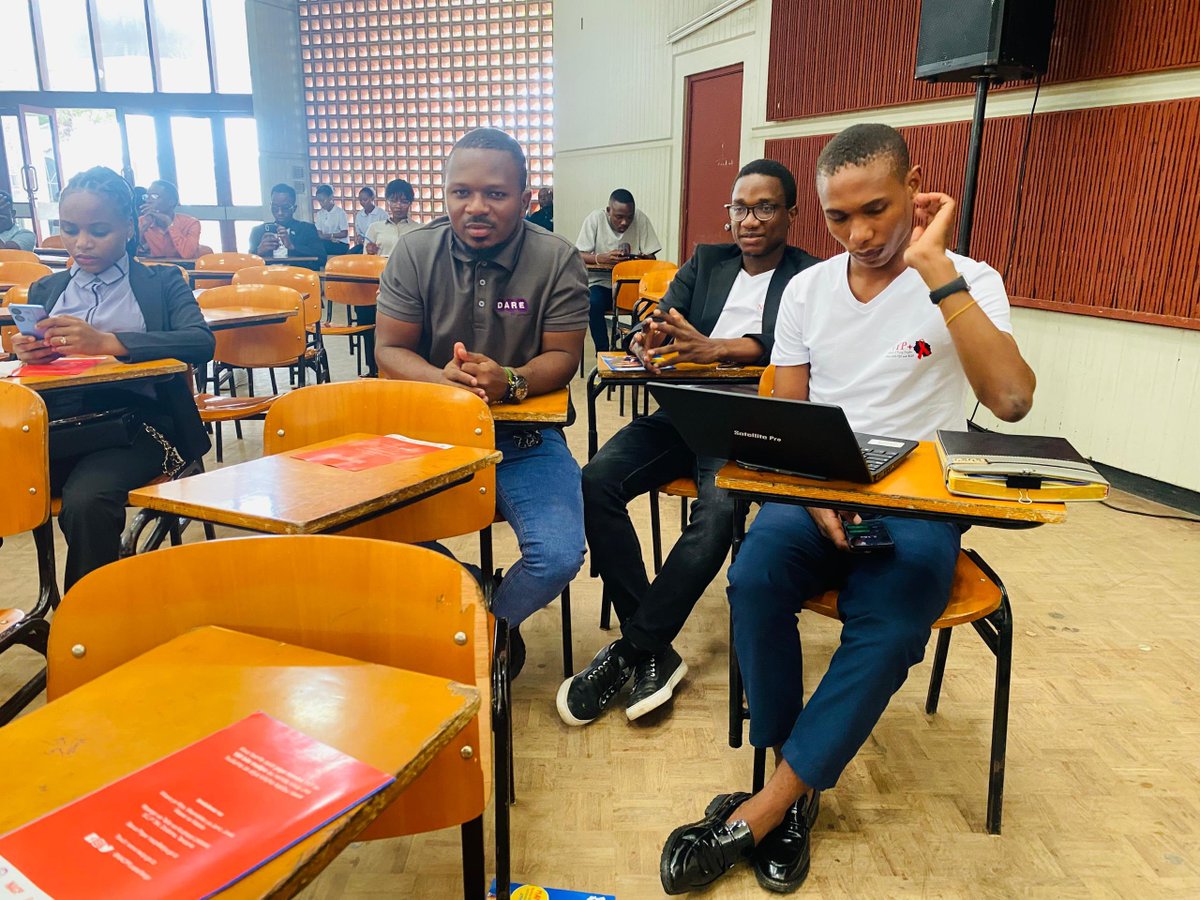 Dareforprogress's tweet photo. At the University of Dar es Salaam, DARE in collaboration with @NYPplus_Network , is strengthening education on HIV self-testing to encourage greater involvement and adoption of HIV self-testing among university students.
#HIVST #dareforprogress #HIVSelfTesting
@Aidsfonds_intl https://t.co/LtewvSYNAL