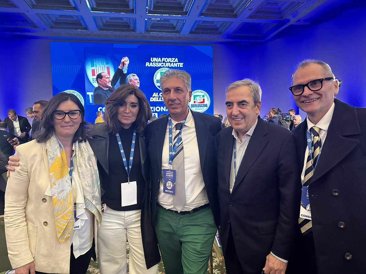 Grazie ad @Antonio_Tajani per l'impegno, la generosità e l'amore che ha dimostrato con la candidatura alle prossime #Europee2024. Abbiamo una grande storia alle spalle scritta dal presidente Silvio Berlusconi e un luminoso futuro davanti. @forza_italia è una forza rassicurante…