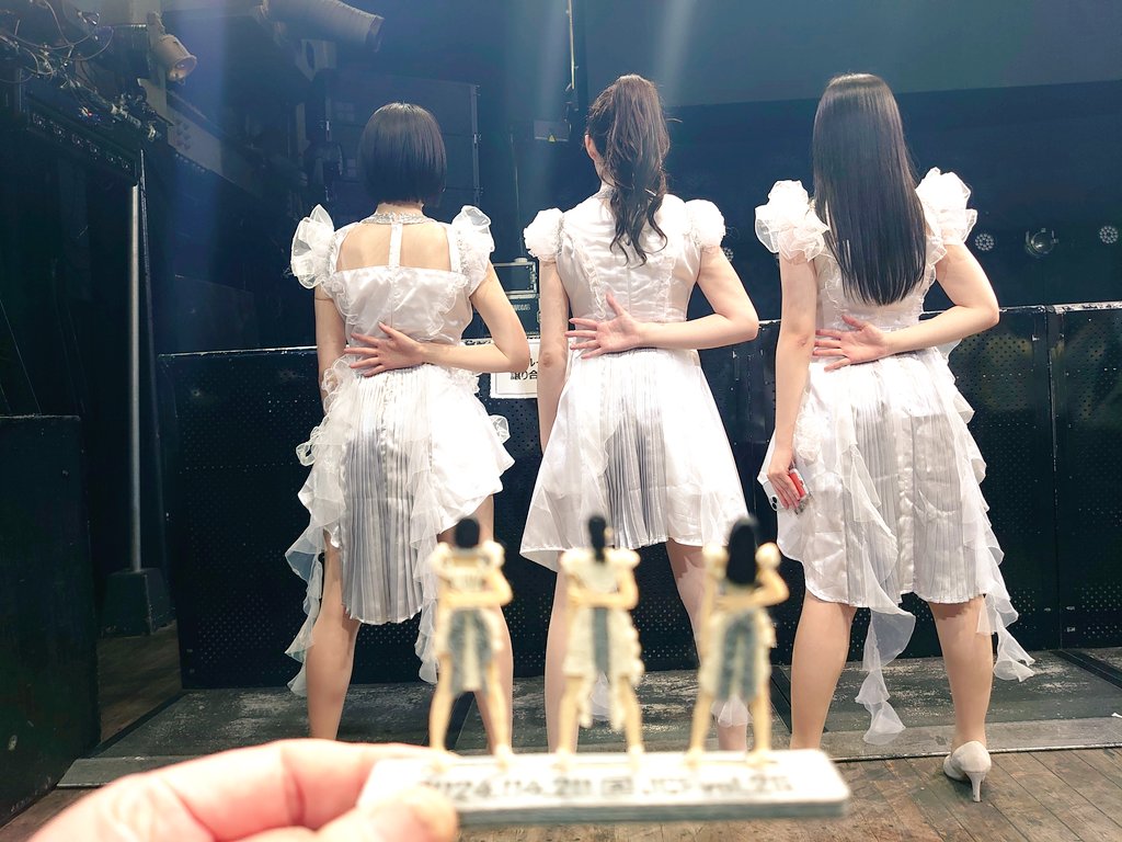 joys05041's tweet photo. クラフトと一緒の撮影ポーズ
ゲト完了(^_^)
#JCF26 #istII https://t.co/Ogsn7rOzzE