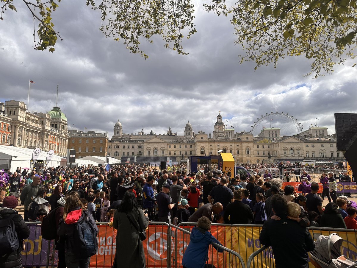 LukeGrinstead's tweet photo. Fantastic weekend of marathon activities. Proud to be supporting the London Mini Marathon today with @LocationMedical - a full medical deployment, followed by Critical Care cover for the @LondonMarathon tomorrow #TeamLMS https://t.co/jZPdTdXM2y