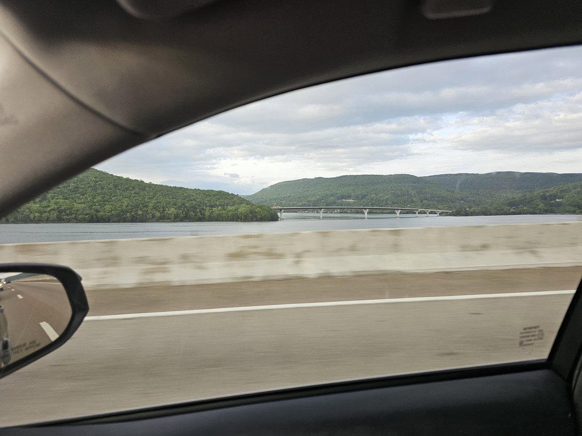 I always forget how beautiful the Chattanooga, TN area is. Taggtime.com