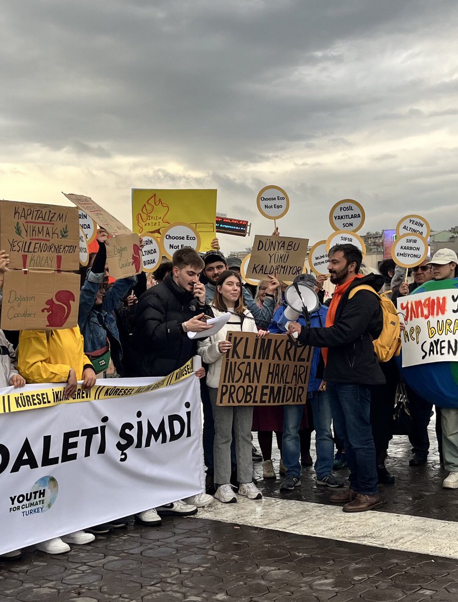 Yesterday we held the #GlobalCimateStrike in Kadıköy, Istanbul for #ClimateJusticeNow