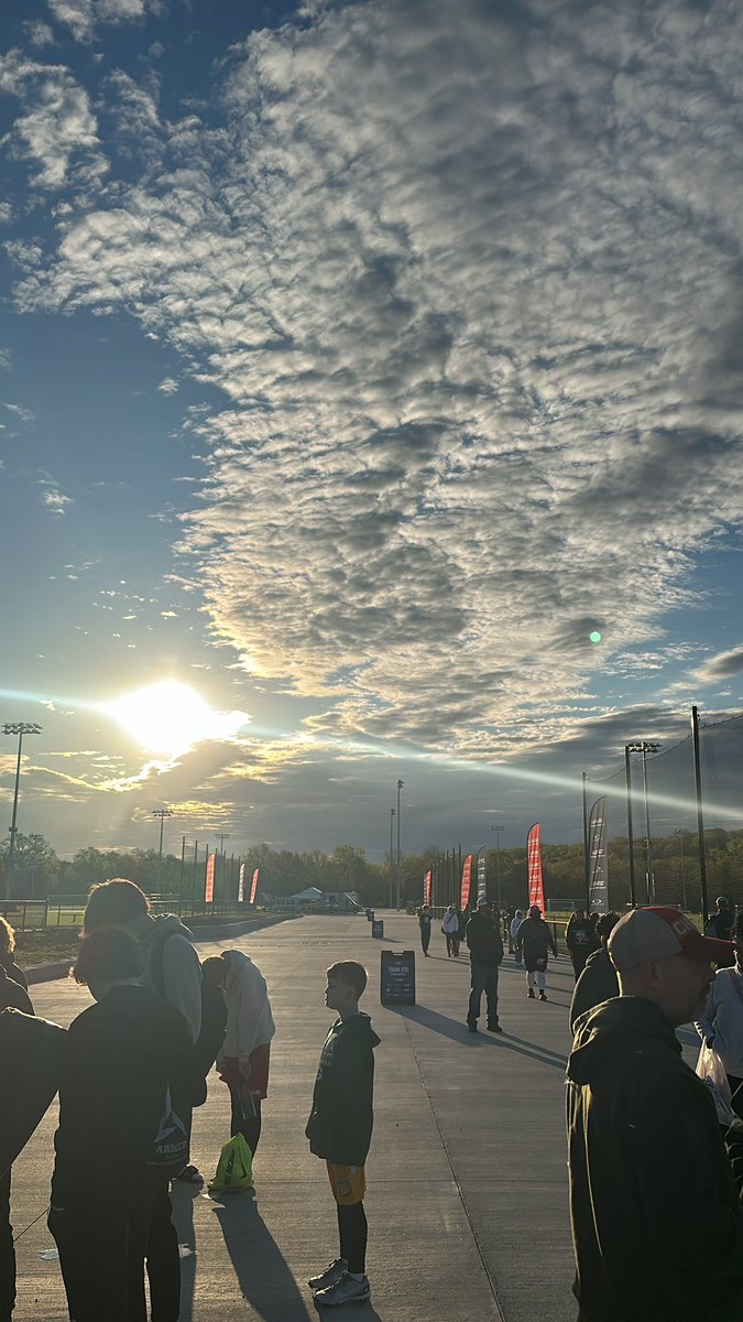 THSFLAG tweet picture