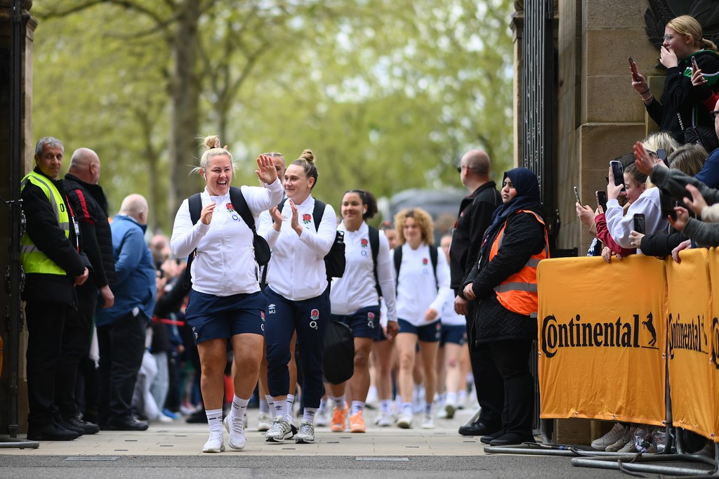 ✨️ @RedRosesRugby are back at HQ 🥰