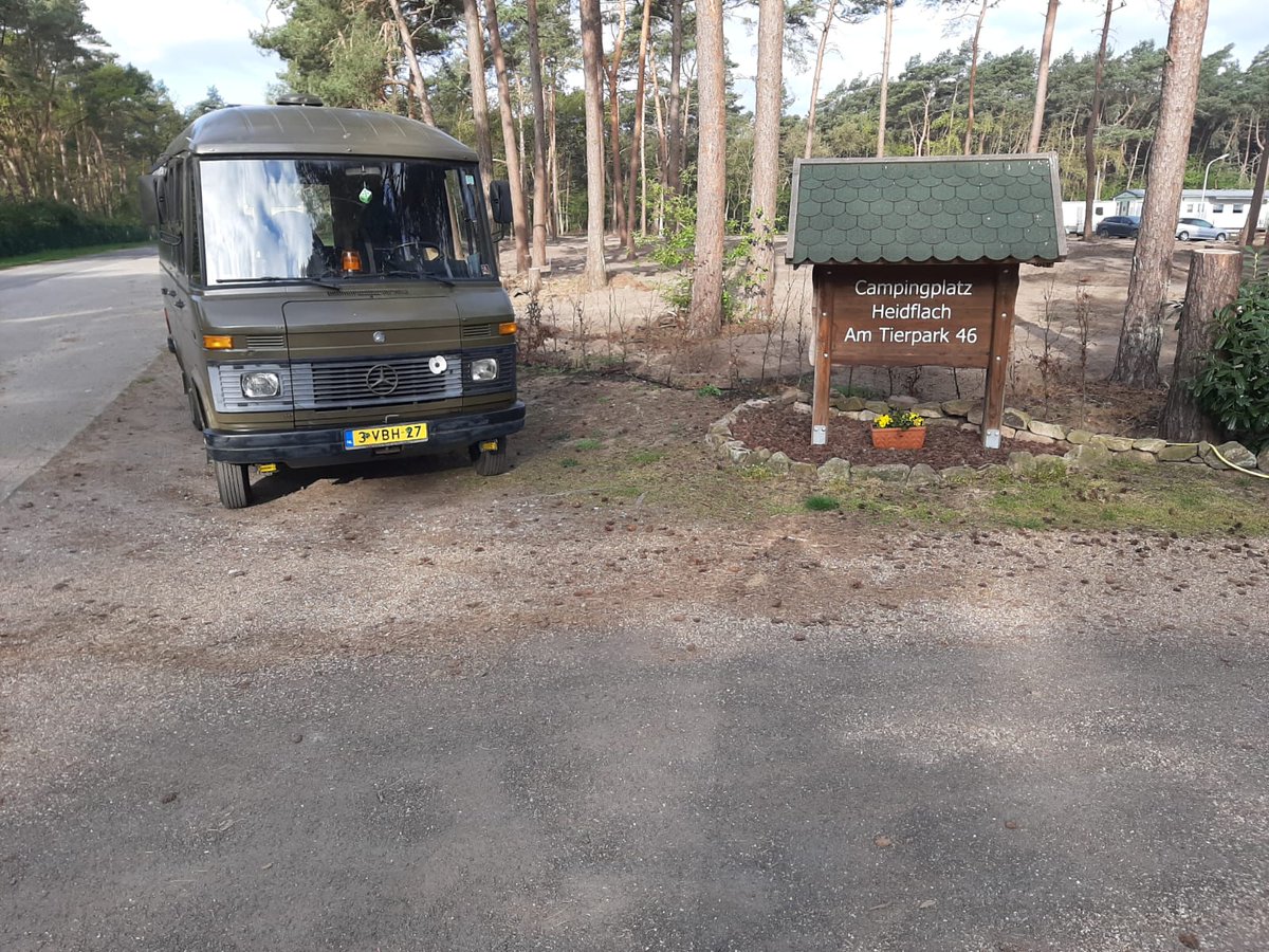 vans_vintage's tweet photo. Kom thuis met een ander verhaal #GROENEGAST #UNIEK #MERCEDESD508 #LEGERAMBULANCE #STIJLVOLKAMPEREN #RELAX #STOER #RETROCAMPER #GAEROPUIT #GENIETEN #ZOMERKOMTERAAN #VINTAGEVANS @Goboony https://t.co/ugqbmi1pP7