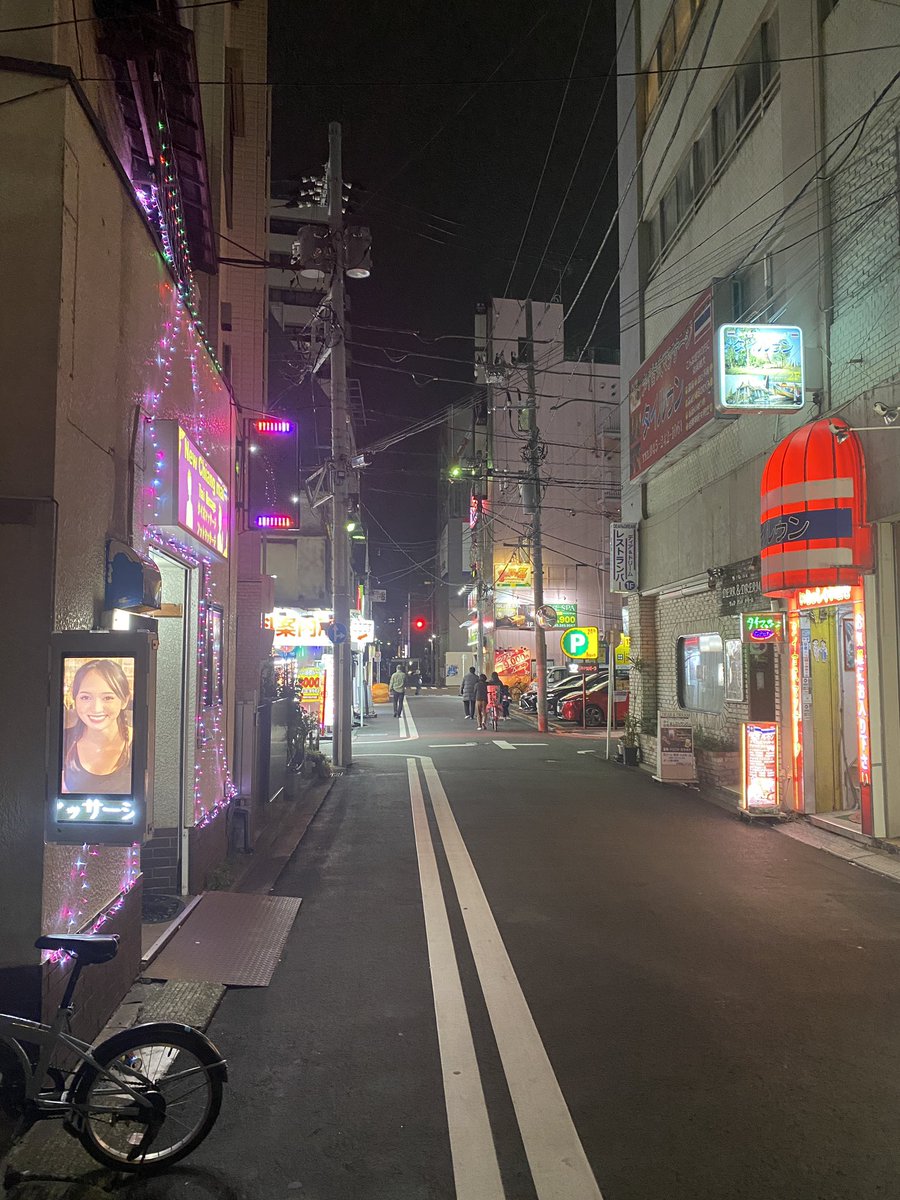 42x6SHhhviUkpLd's tweet photo. ไม่เคยรู้มาก่อน😳มีเมืองไทยในYokohama🇹🇭ร้านอาหาร😋ร้านนวด💪ร้านkaraoke😁ครั้งนี้ผ่านไปเฉยๆ🥲ครั้งหน้าจะมาอีก😆😋🇹🇭
#คานากาวะ #Yokohama #Isesakicho #Wakabacho #ร้านอาหารไทย #ร้านนวด #เที่ยวคนเดียว #เที่ยวญี่ปุ่น https://t.co/Eq8bIiyDqe