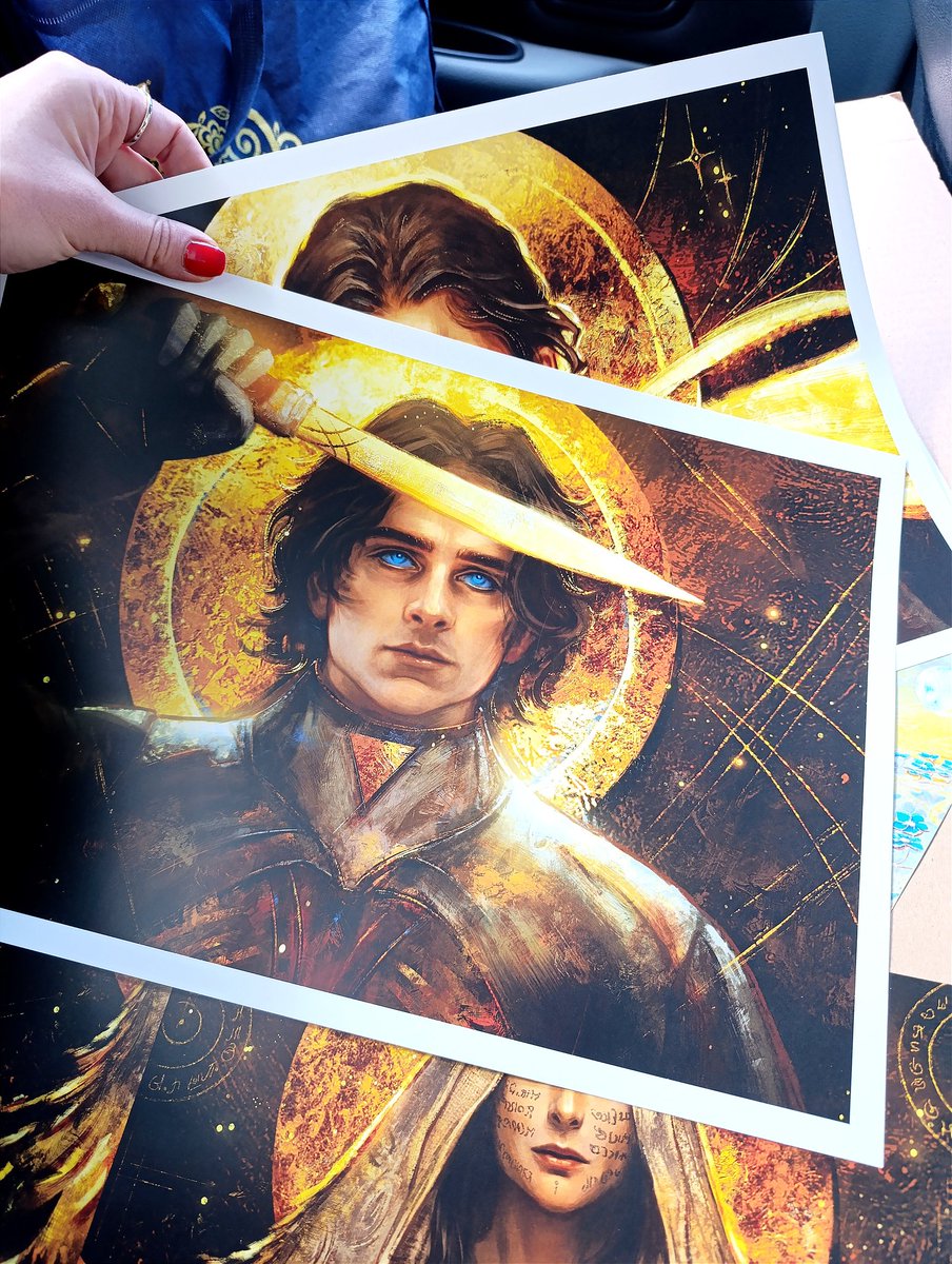 Shipped all the Open Edition Dune prints yesterday ✨ You can still grab those to be shipped in the next batch. Limited Edition giclee ones pre-orders are running till April 24th 💛