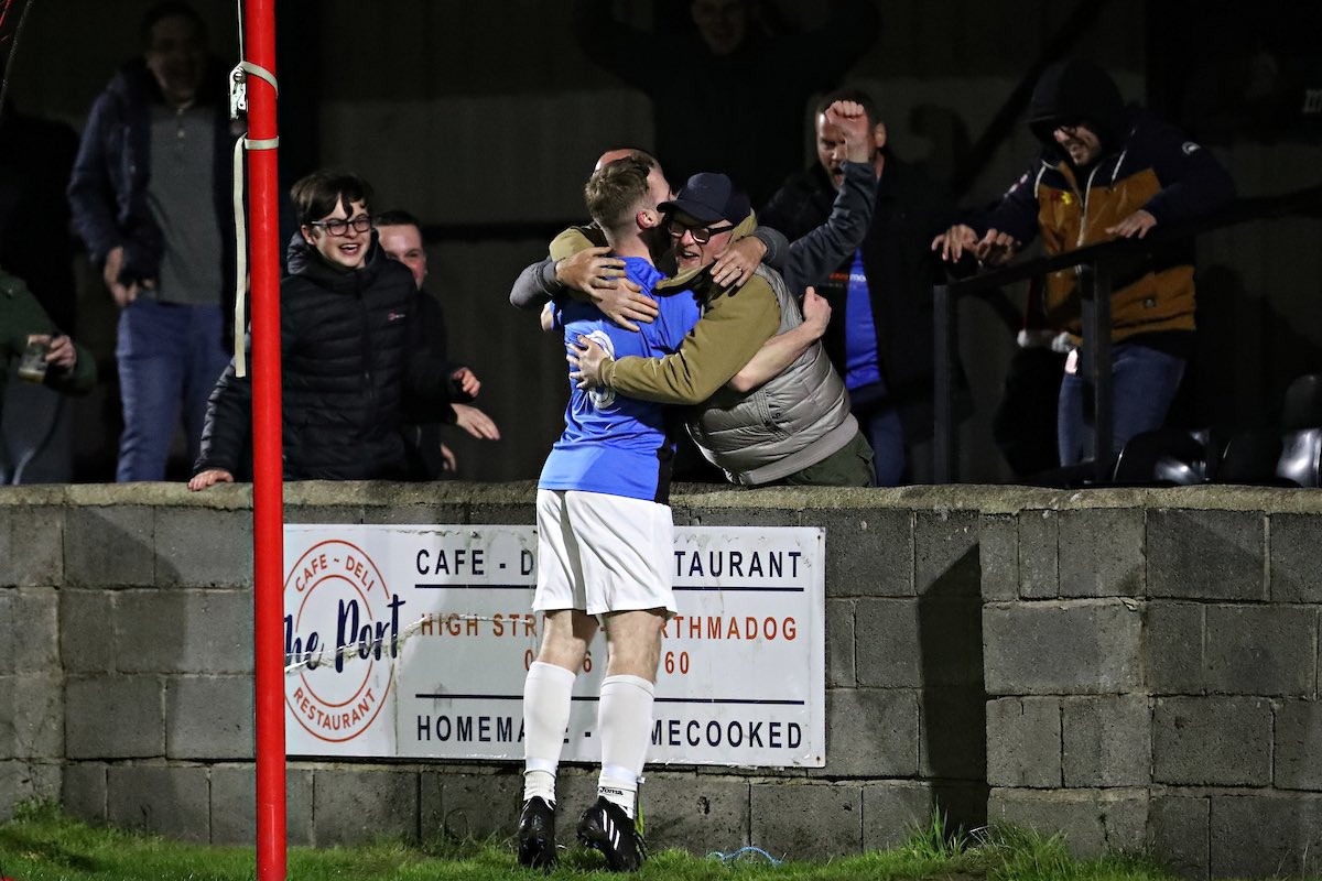 A first goal in 15 months for @ilanap_g 😌 @HolywellTownFC | #JDCymruNorth