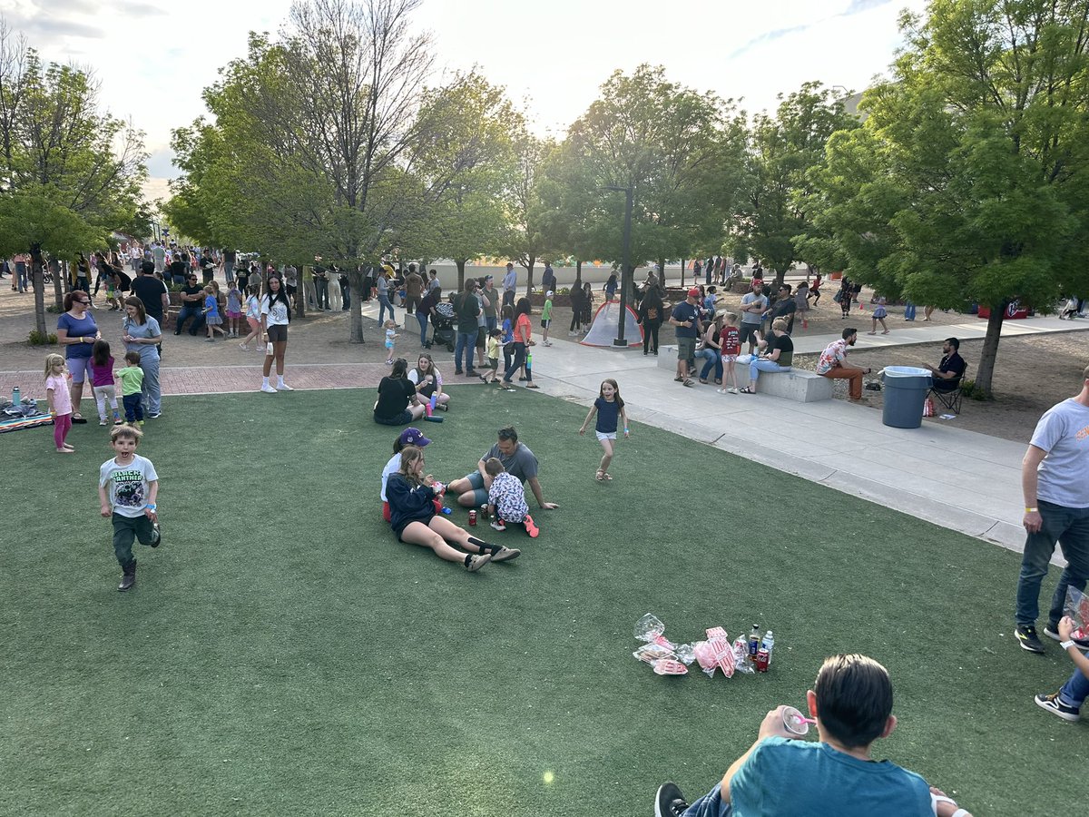 Spring Fling 2024 - So much fun! Thanks to <a href="/kbclassroom/">Kelly Mitchell</a> and her amazing team for planning such a wonderful community event!! Thanks to all the families who came out to spend the evening with us!! 🐏 #OneGOK  #SpringFling <a href="/APS_Elementary/">APS Elementary Schools</a>