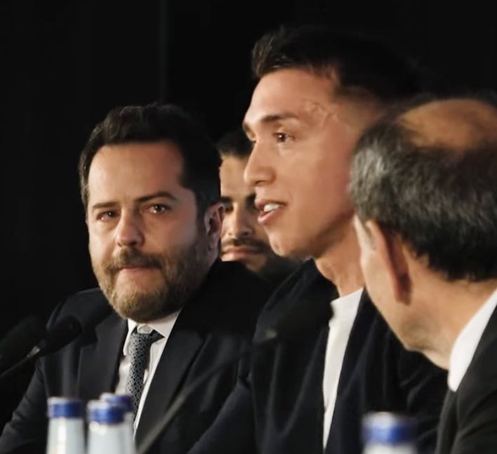 Sevmeyelim de taşa mı dönelim..ulan yaa gözüme toz kaçtı sanırım..