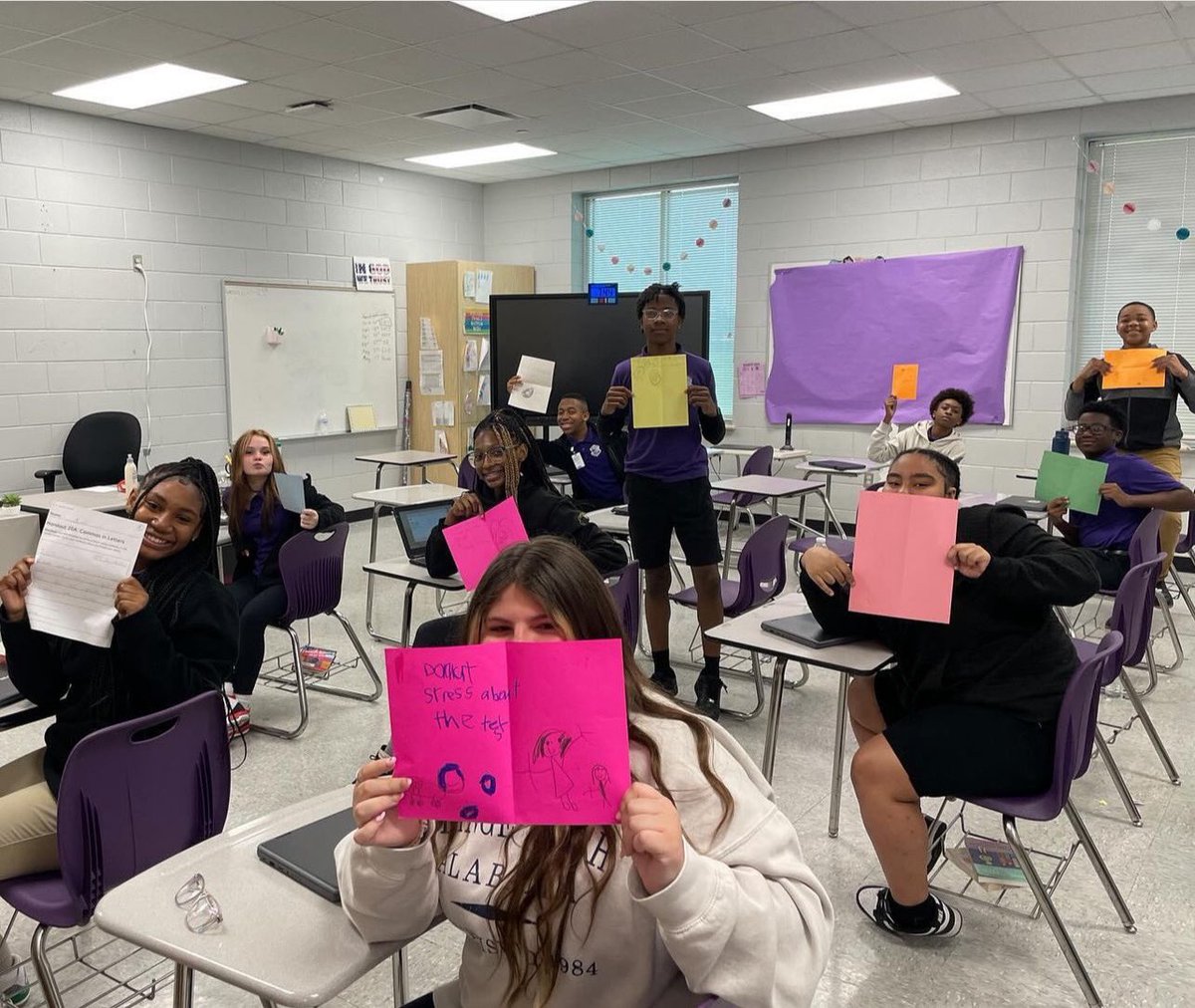 Our elementary and high school students wrote notes to students taking the LEAP exam this week!  These 8th graders received notes from 1st and 2nd grade students!  #MovingForward #BreakingBarriers #uKNIGHTed #CKHNationalShowcaseSchool #msaEASTiberville #MSA #Unity