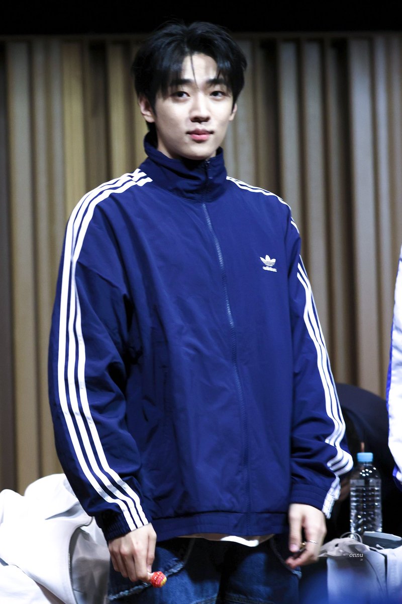 🎞 240419

핀이 나갔는데요😭
엄청 잘보이는건아니지만 
얼딩같이 귀여워서 공유함니다🥹

#박재찬 #재찬 #JAECHAN
#REBOOT #LikeaMovie