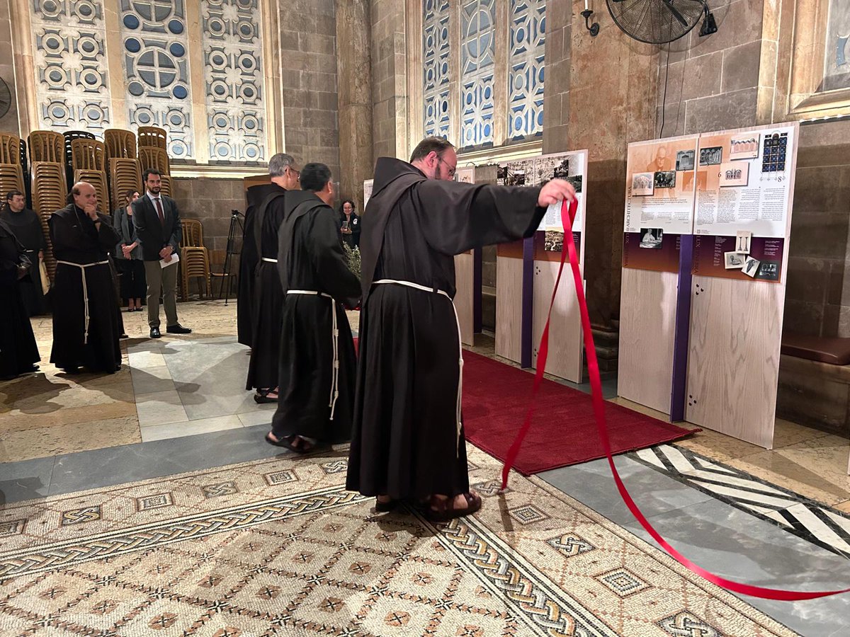 PLinPalestine's tweet photo. Yesterday evening we took part in the solemn mass of the Basilica of the Agony in #Jerusalem, followed by the opening of the exhibition commemorating the 100th anniversary of the Basilicas on #MountTabor and #Gethsemane. https://t.co/fnmoiUp5FH