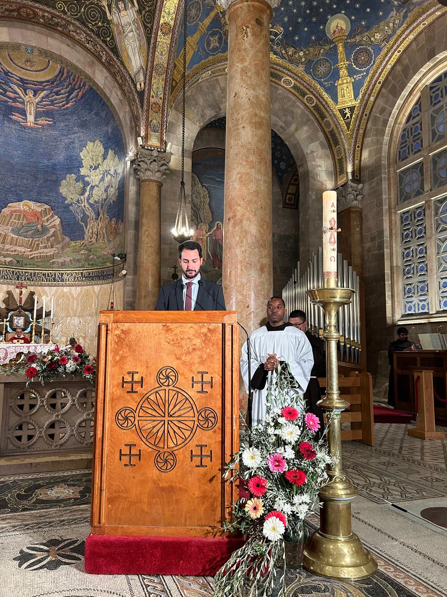 PLinPalestine's tweet photo. Yesterday evening we took part in the solemn mass of the Basilica of the Agony in #Jerusalem, followed by the opening of the exhibition commemorating the 100th anniversary of the Basilicas on #MountTabor and #Gethsemane. https://t.co/fnmoiUp5FH
