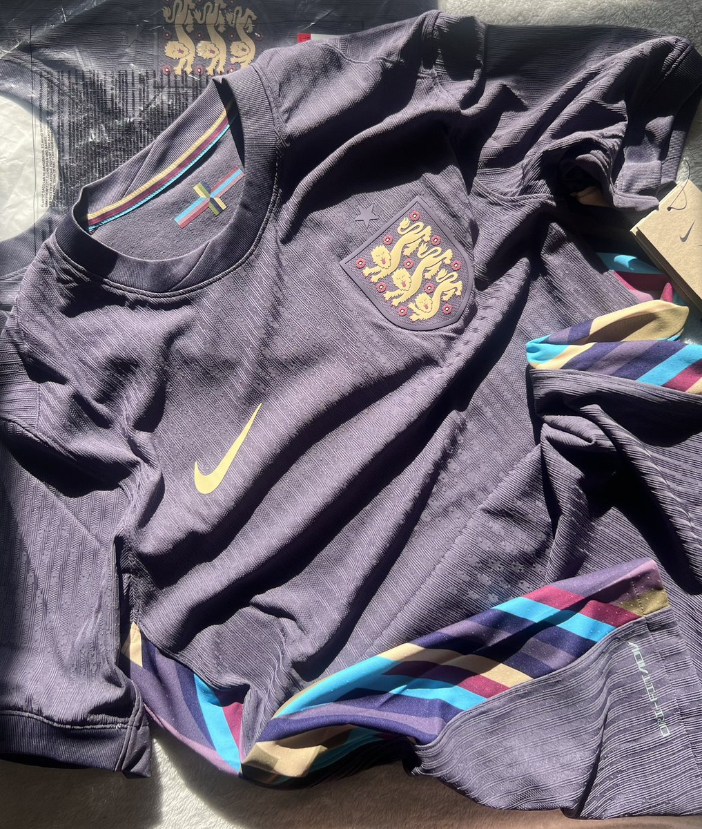 👑 Kitkingdom tweet media