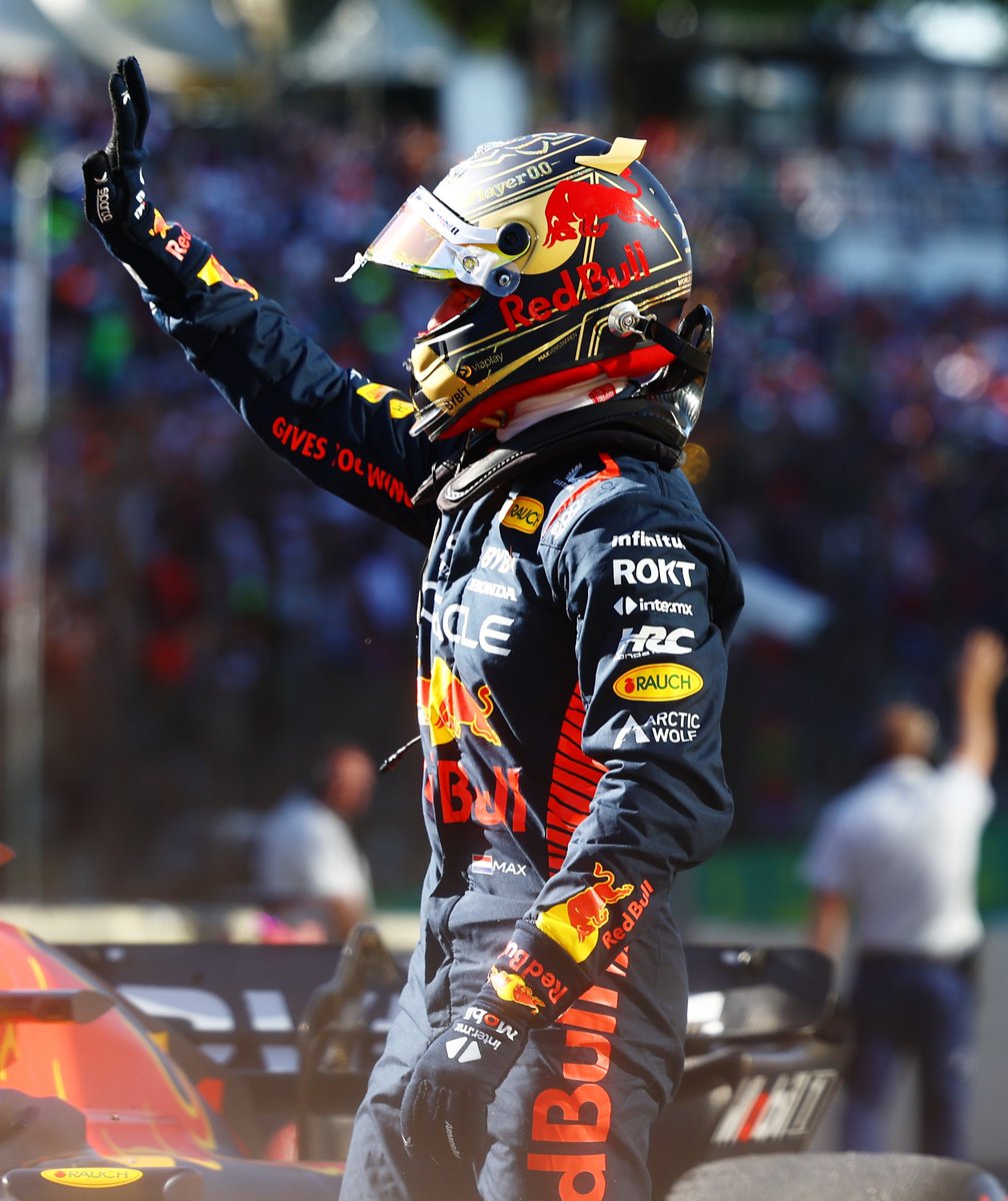 MAX VERSTAPPEN TAKES POLE POSITION AT THE CHINESE GRAND PRIX! He is the first driver in the 21st Century to take the first 5 poles of the season - the last driver to achieve this was Mika Hakkinen in 1999.