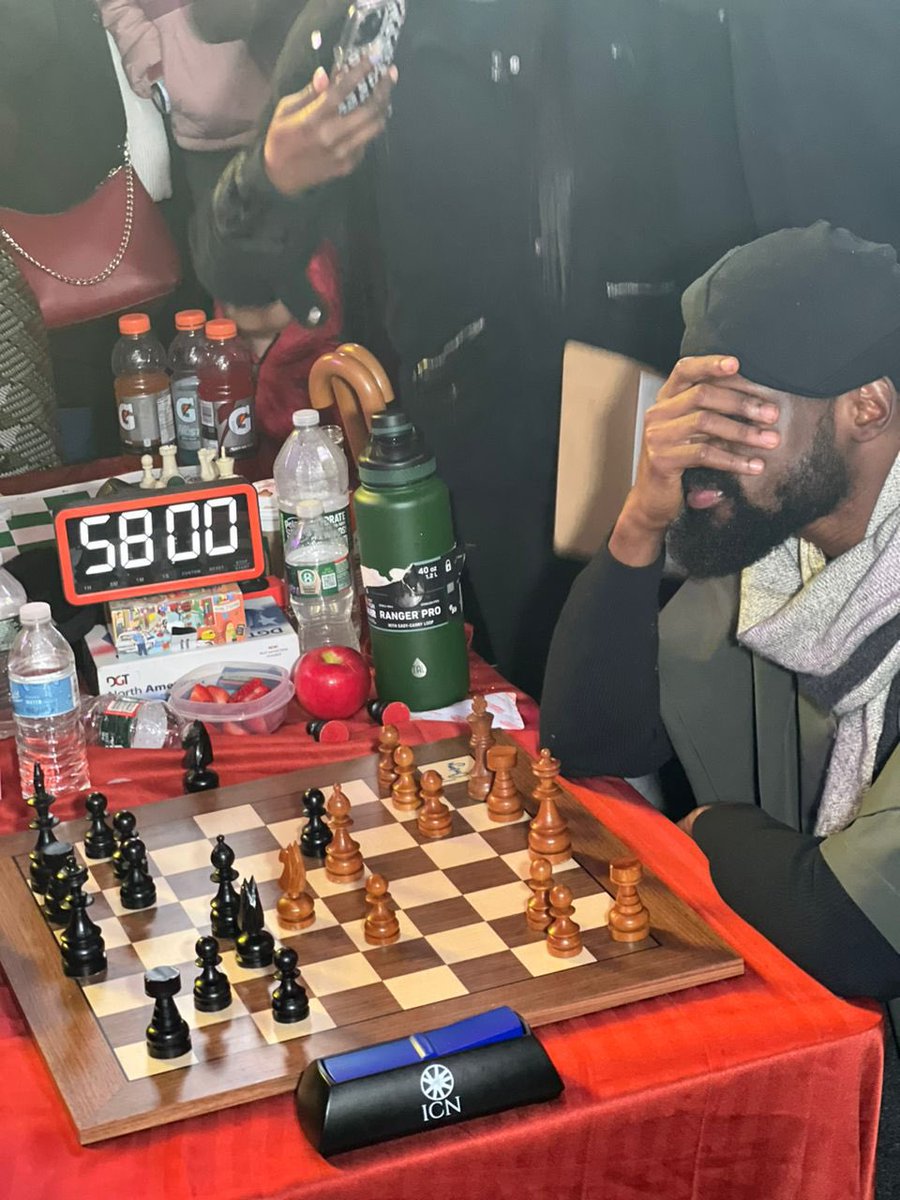 IbrahimLawan's tweet photo. Real dreams go beyond wishes and imagination they burn like gleaming coal inundating every nerve in our body towards that passionate relentlessness.
Indeed it is possible to do great fhings from a small place. #Tunde58hoursofChess #ChessMarathonofchange
#ChessInSlum https://t.co/BVJbAXMryT