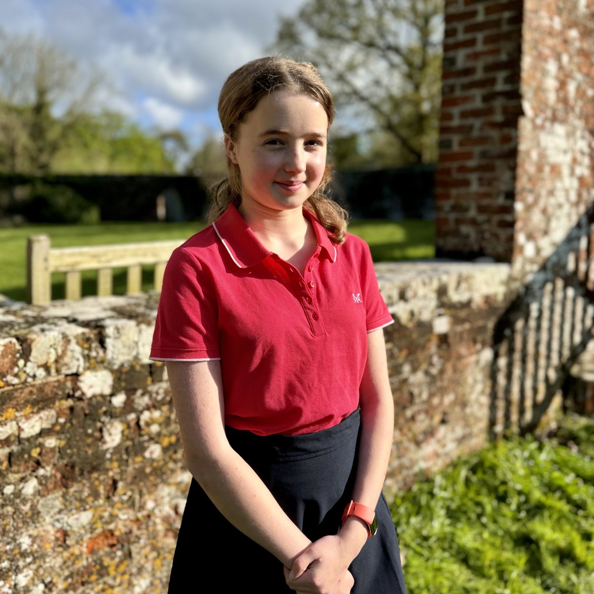 Congratulations to Margot, who has been awarded an Art Scholarship to @MonktonBath. “Margot bubbles with creative energy,” says Head of Art, Mrs Tabberer. “She is always making, painting and fizzing with ideas and I am thrilled for her.” Well done, Margot. #portregis